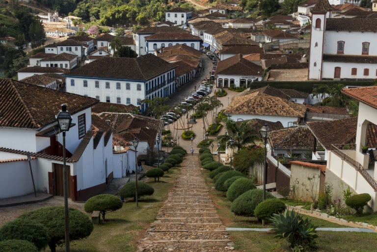 Use linhas-guia para conduzir o olhar pela imagem