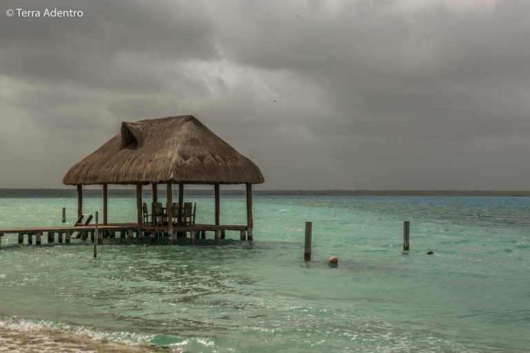 Laguna Bacalar, a espetacular laguna de sete cores