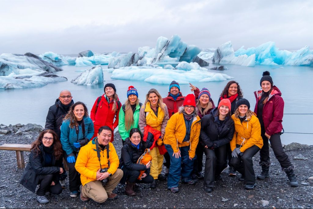 Grupo da Expedição Islândia na Lagoa de Jökulsárlón.