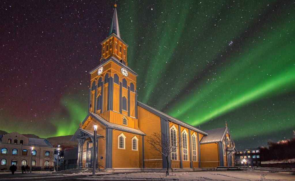 Top 10 lugares mais frios do planeta: Catedral de Tromsø na Noruega.
