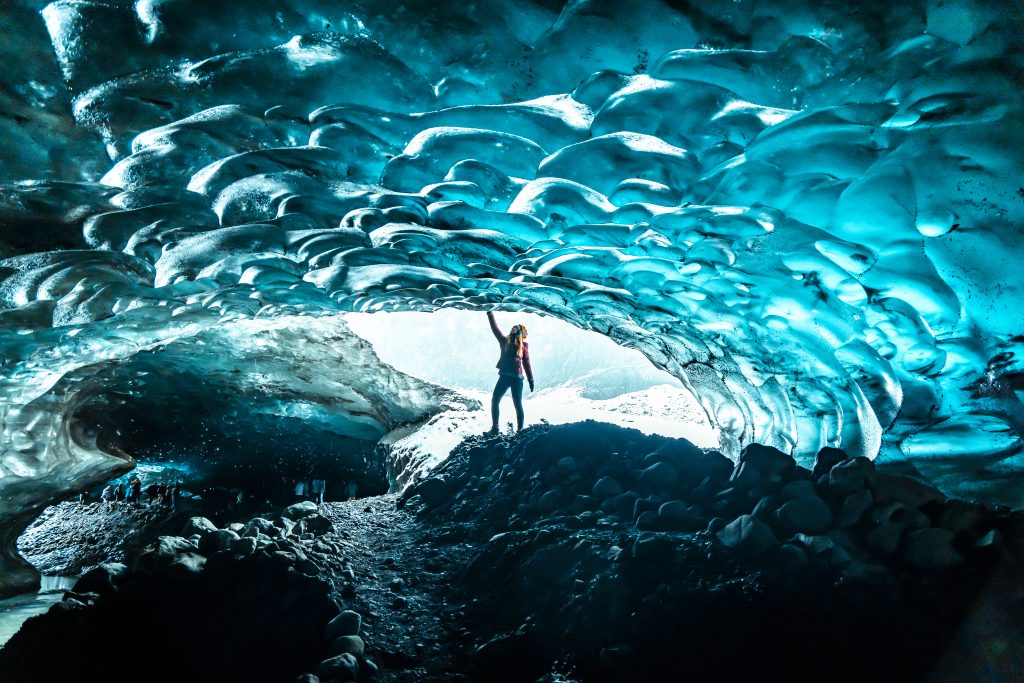 O Extremo Norte do planeta vai te surpreender. Confira os 7 fenômenos naturais que parecem de outro mundo.