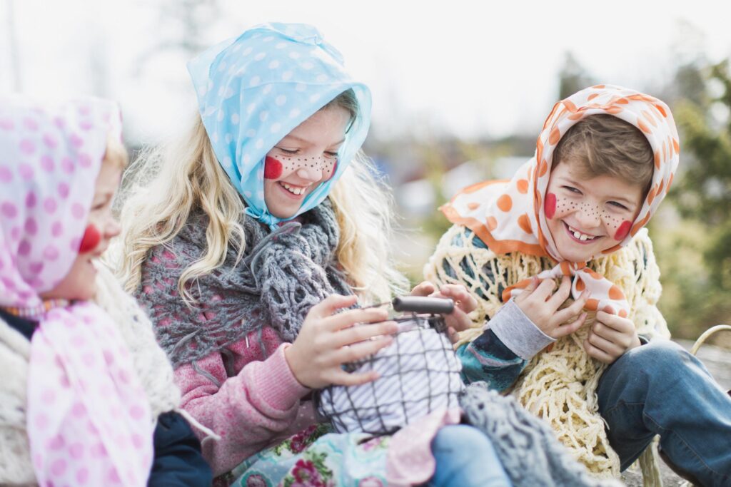 "Bruxas da páscoa" na Suécia.
